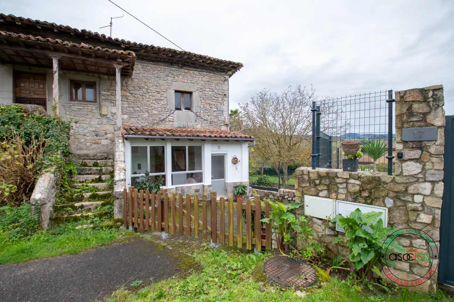 Vista exterior de Casa o xalet en venda en Villaviciosa amb Terrassa