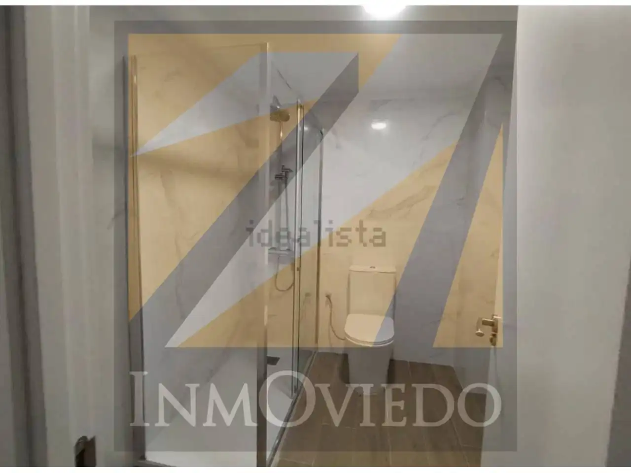 Bathroom of Flat for rent in Oviedo   with Heating and Parquet flooring