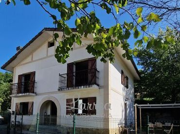 Haus mit Balkon zum Verkauf in Ibarra Auzoa