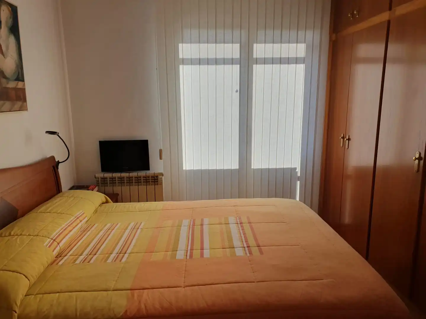 Houses for sale in Carrer de Pujós, 60, Collblanc