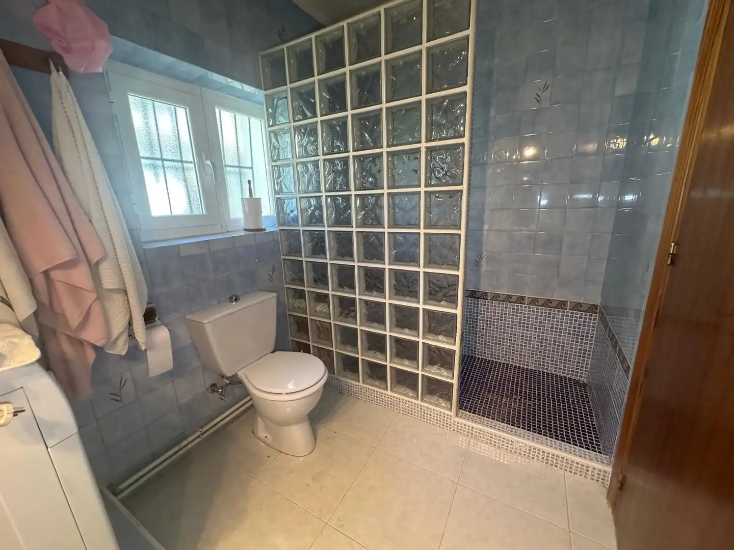 Bathroom of Houses for sale in Argamasilla de Alba  with Balcony