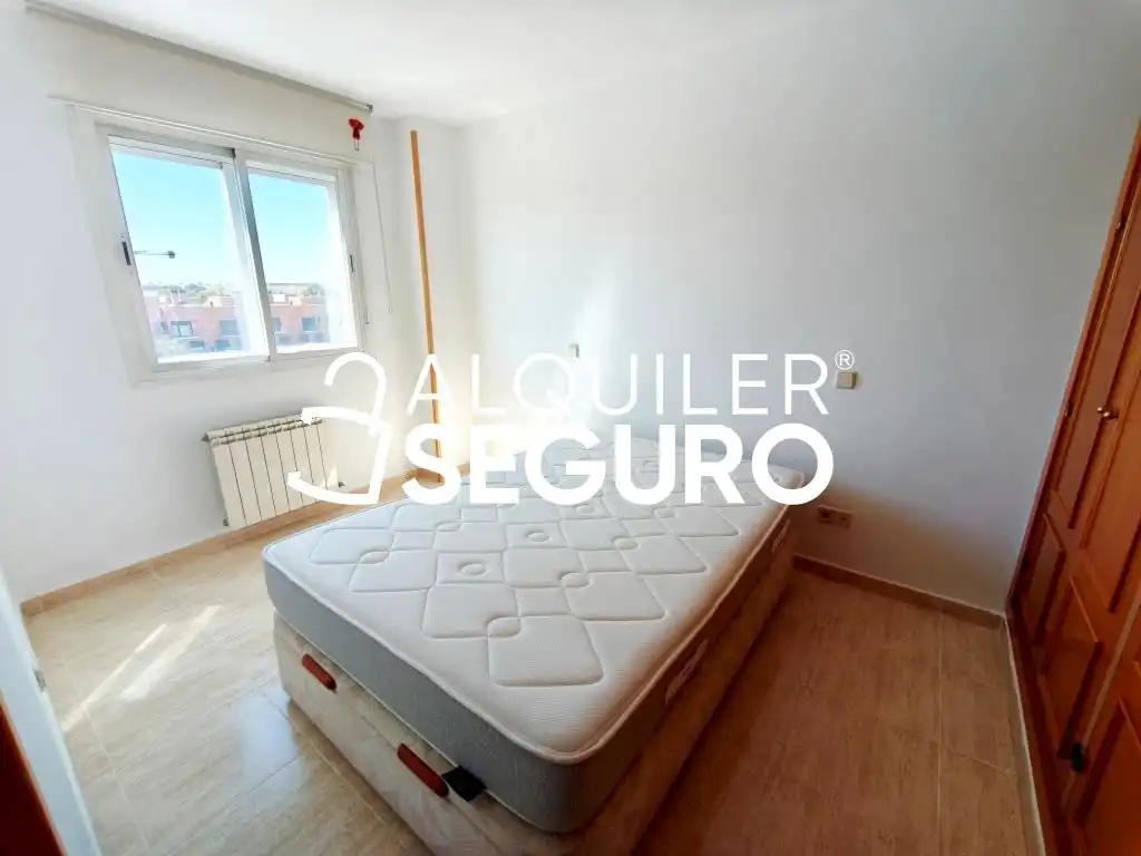 Bedroom of Flat for rent in Móstoles  with Air Conditioner, Heating and Terrace