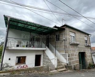 Vista exterior de Casa o xalet en venda en Oímbra amb Terrassa