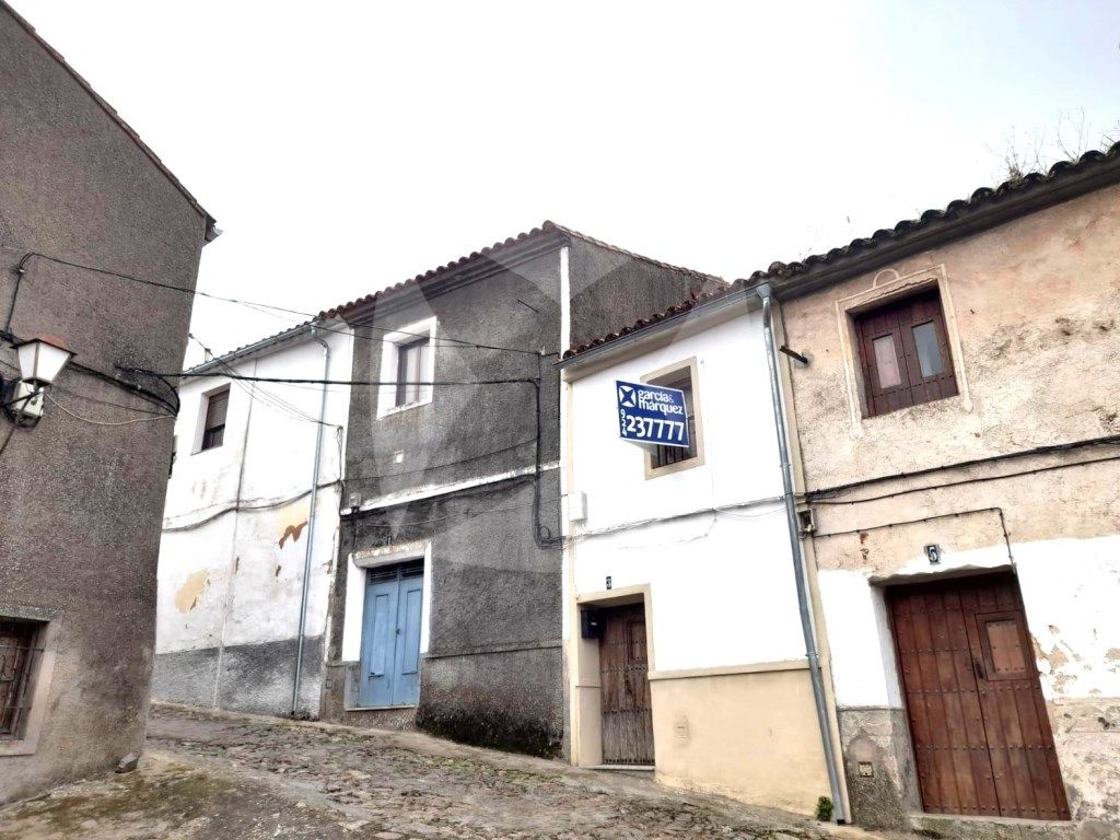 Vista exterior de Casa o chalet en venta en Alburquerque con Jardín privado