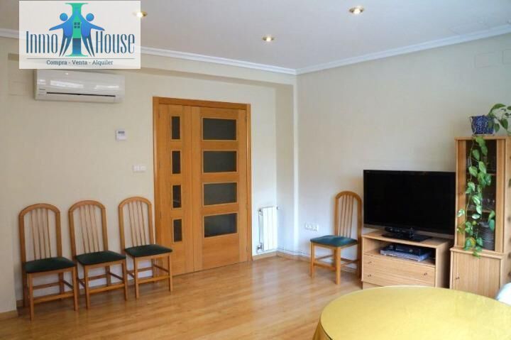 Living room of Flat for sale in  Albacete Capital  with Air Conditioner and Balcony