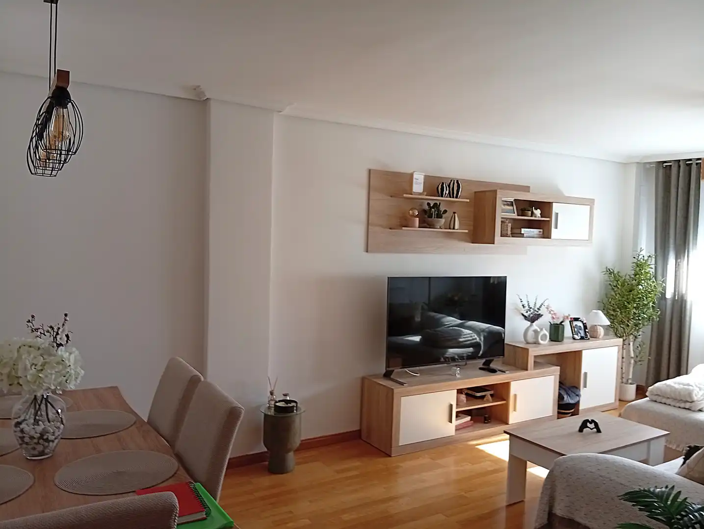 Sala de estar de Piso en venta en Valdemoro con Aire acondicionado, Calefacción y Jardín privado