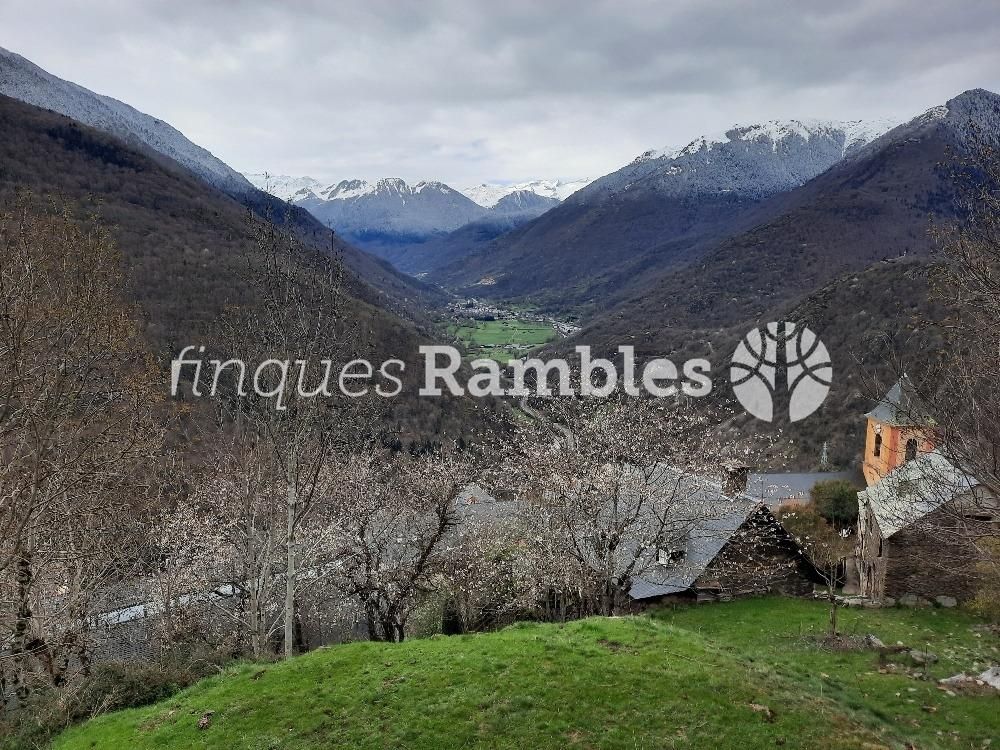 Vista exterior de Casa o xalet en venda en Canejan amb Calefacció, Jardí privat i Traster