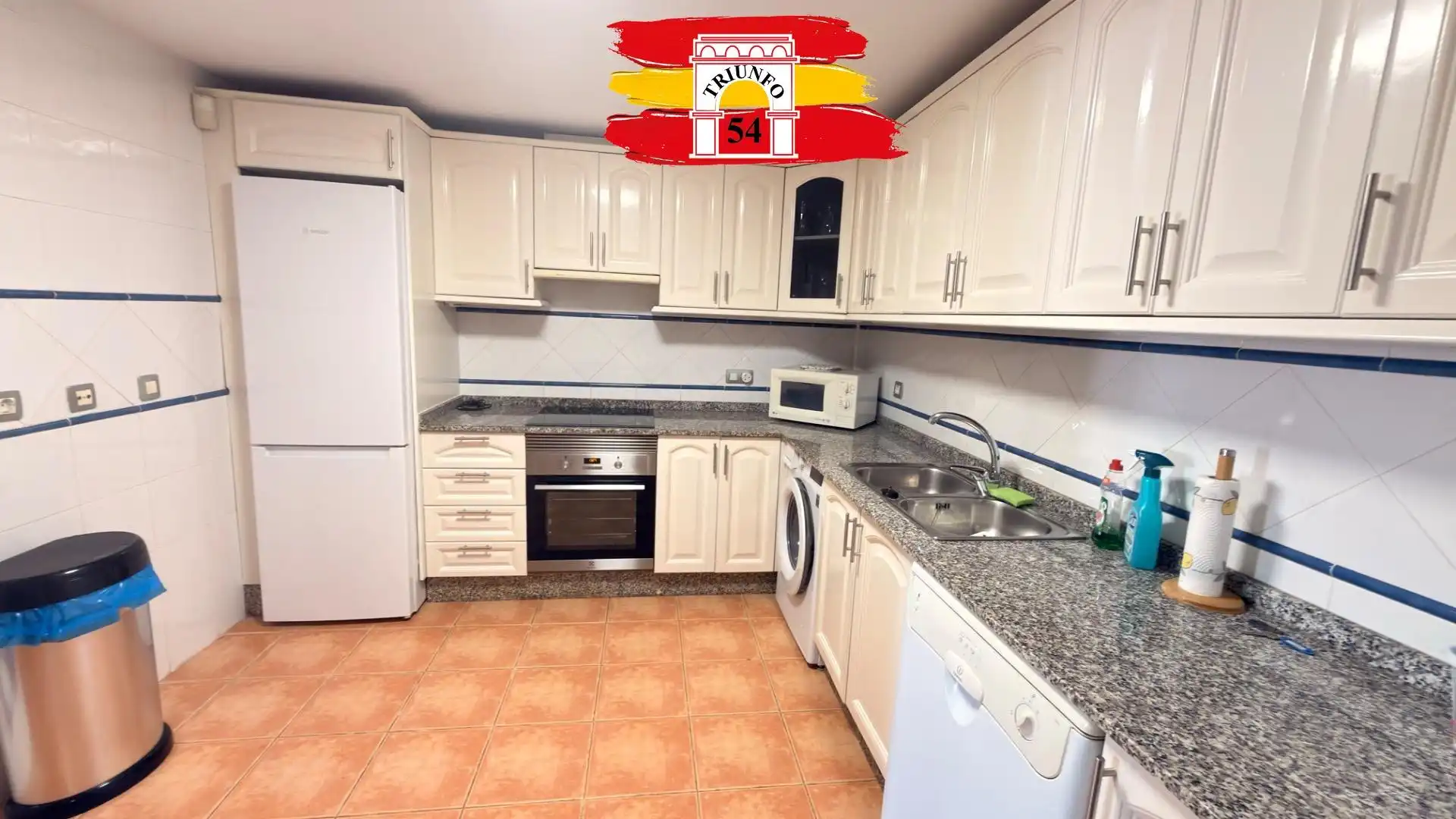 Cocina de Casa adosada en venta en Pilar de la Horadada con Aire acondicionado, Jardín privado y Amueblado