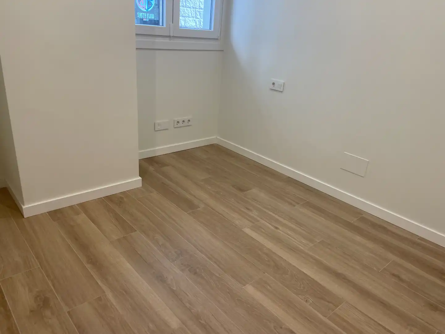Bedroom of Flat for sale in Vigo   with Heating, Parquet flooring and Oven