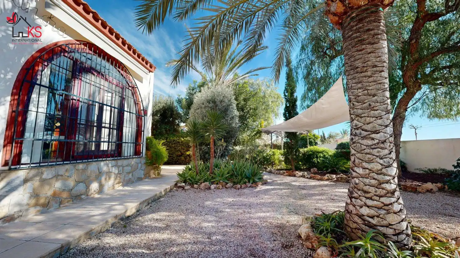 Garden of Houses for sale in El Campello  with Air Conditioner