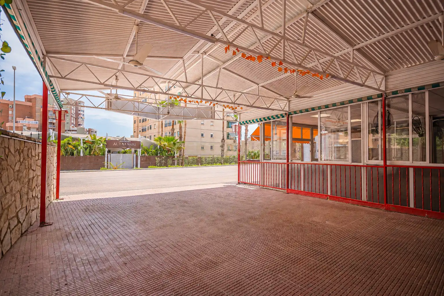 Terrassa de Local en venda en El Campello