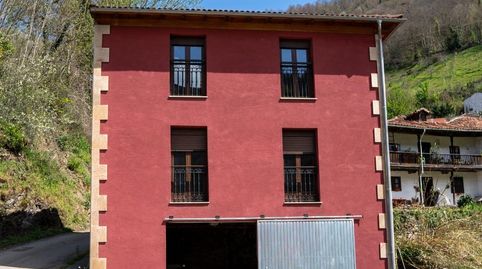 Foto 2 de Casa o xalet en venda a Carretera Vega, 4, Aller, Asturias