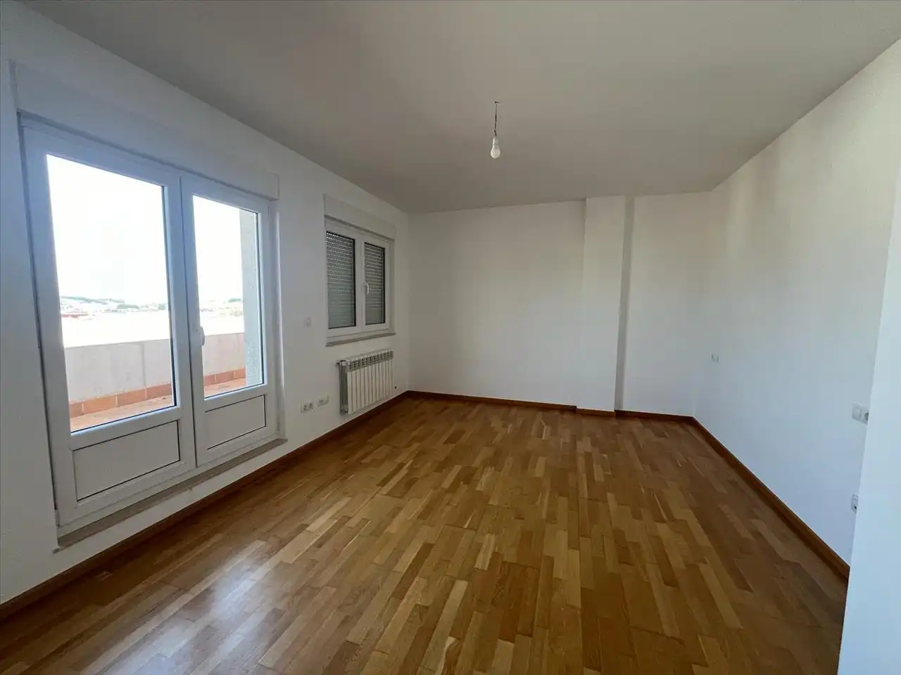 Sala d'estar de Dúplex en venda en Lugo amb Calefacció, Parquet i Terrassa
