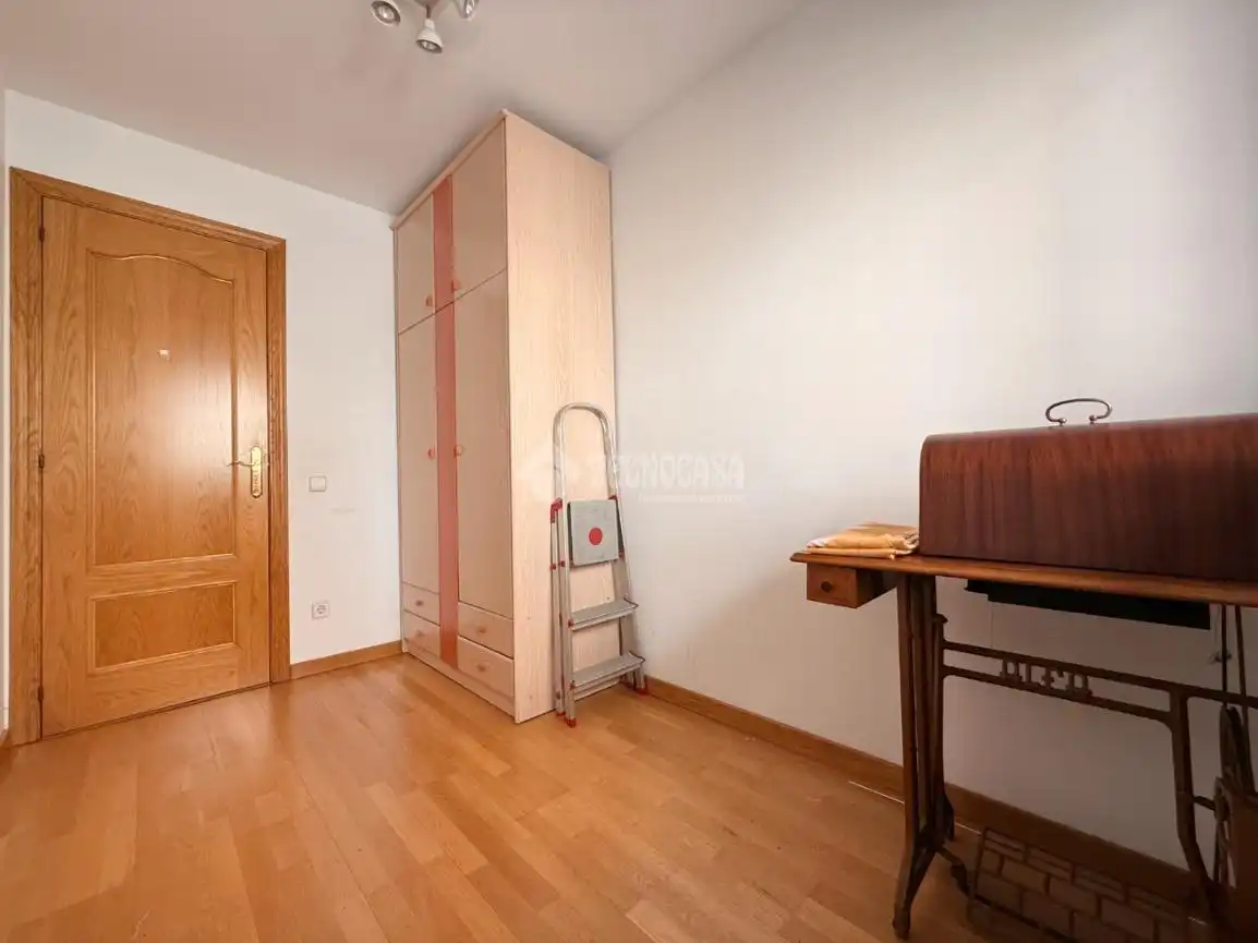 Bedroom of Flat for sale in Sant Boi de Llobregat  with Air Conditioner and Heating