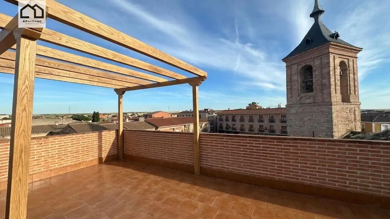 Terraza de Piso en venta en Santa Olalla
