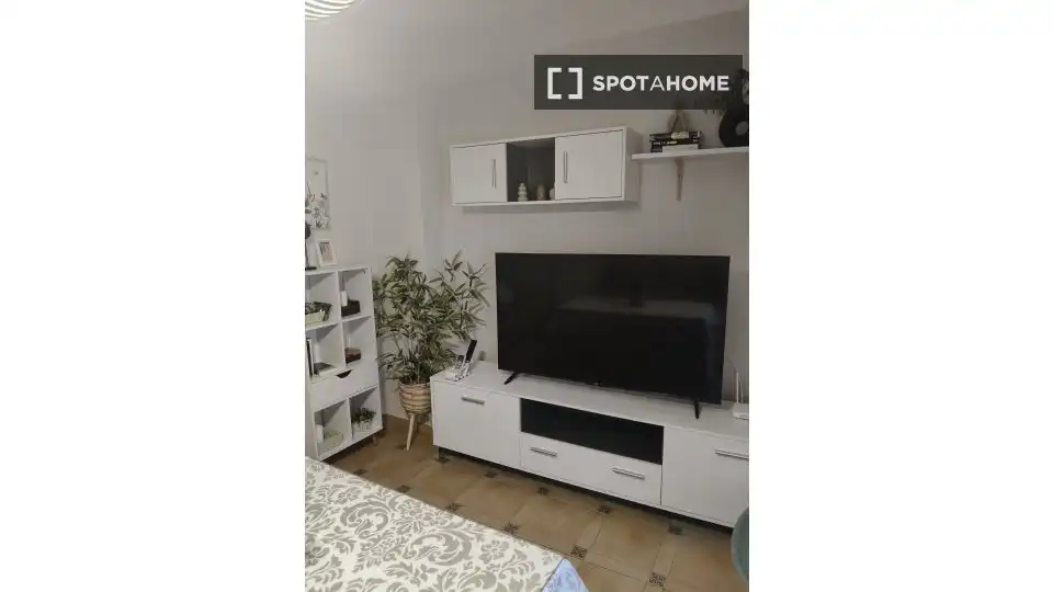 Sala d'estar de Apartament per a compartir en Córdoba amb Aire condicionat, Terrassa i Moblat