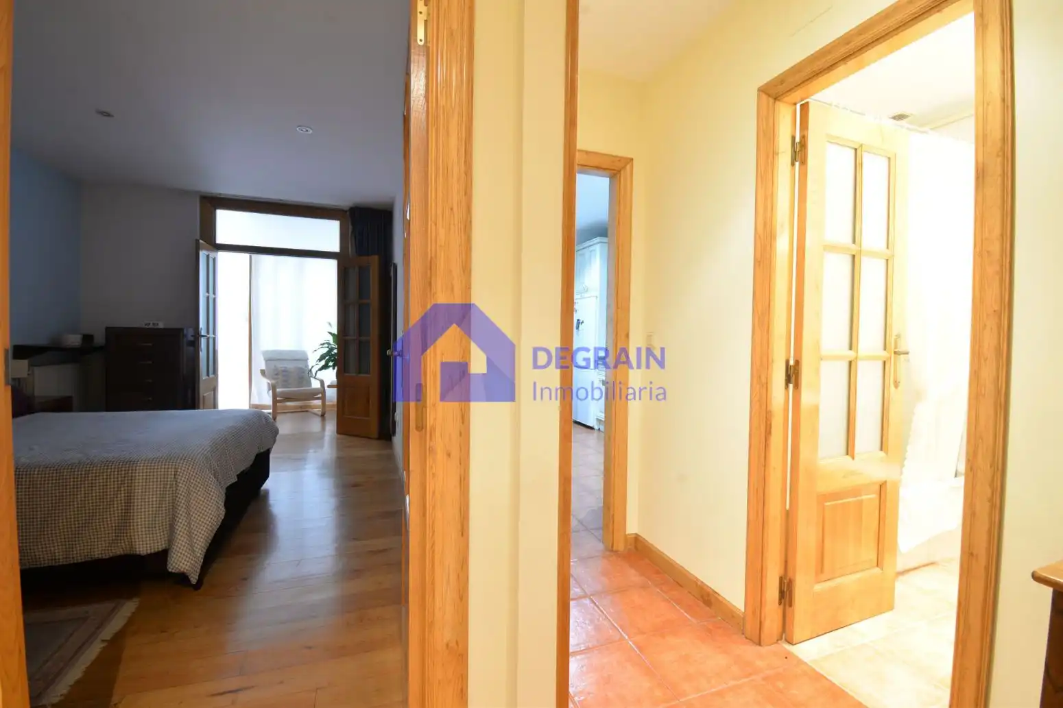 Piso en venta en Oviedo  con Parquet, Terraza y Trastero