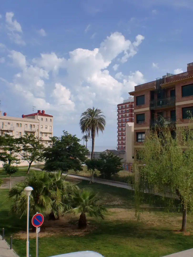 Vista exterior de Piso en venta en Benicarló con Terraza, Amueblado y Balcón