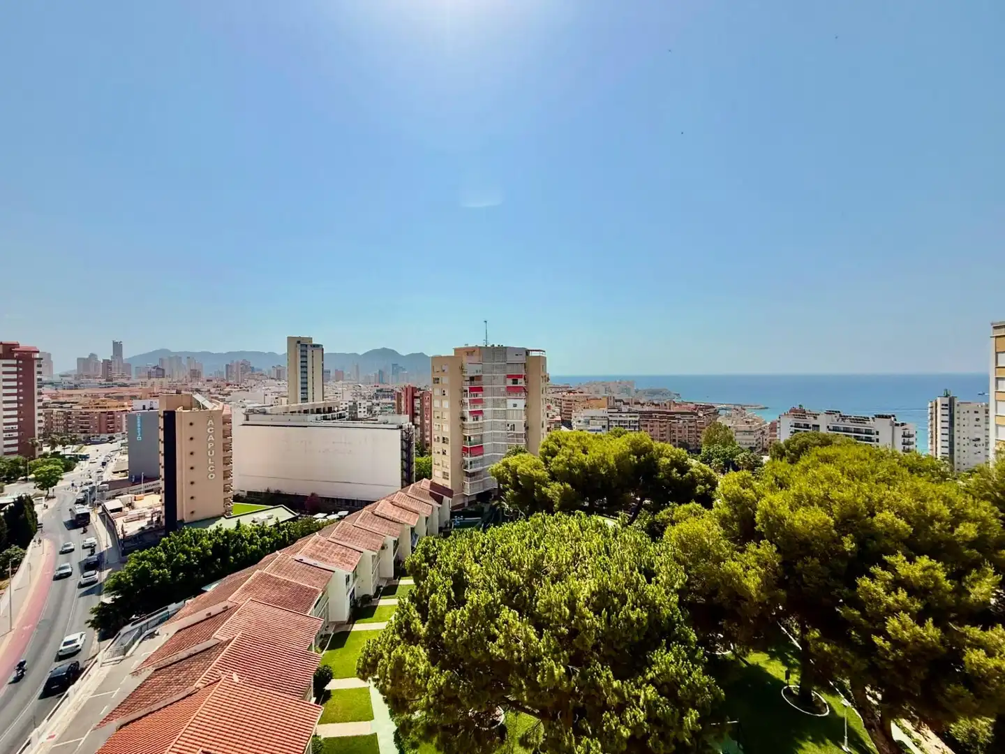 Vista exterior de Apartament en venda en Benidorm amb Terrassa i Piscina comunitària