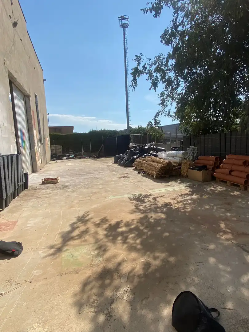 Nave industrial de alquiler en Balaguer