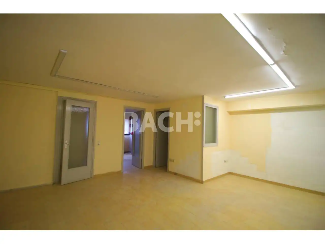 Nave industrial de alquiler en Vic