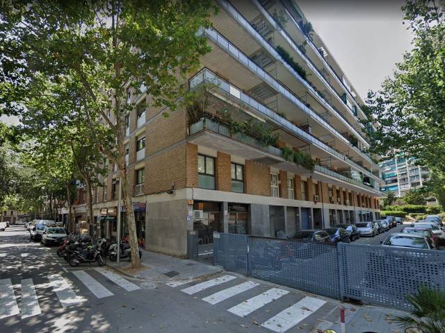 Local comercial en Alquiler en C/ Loreto en Barri de les Corts