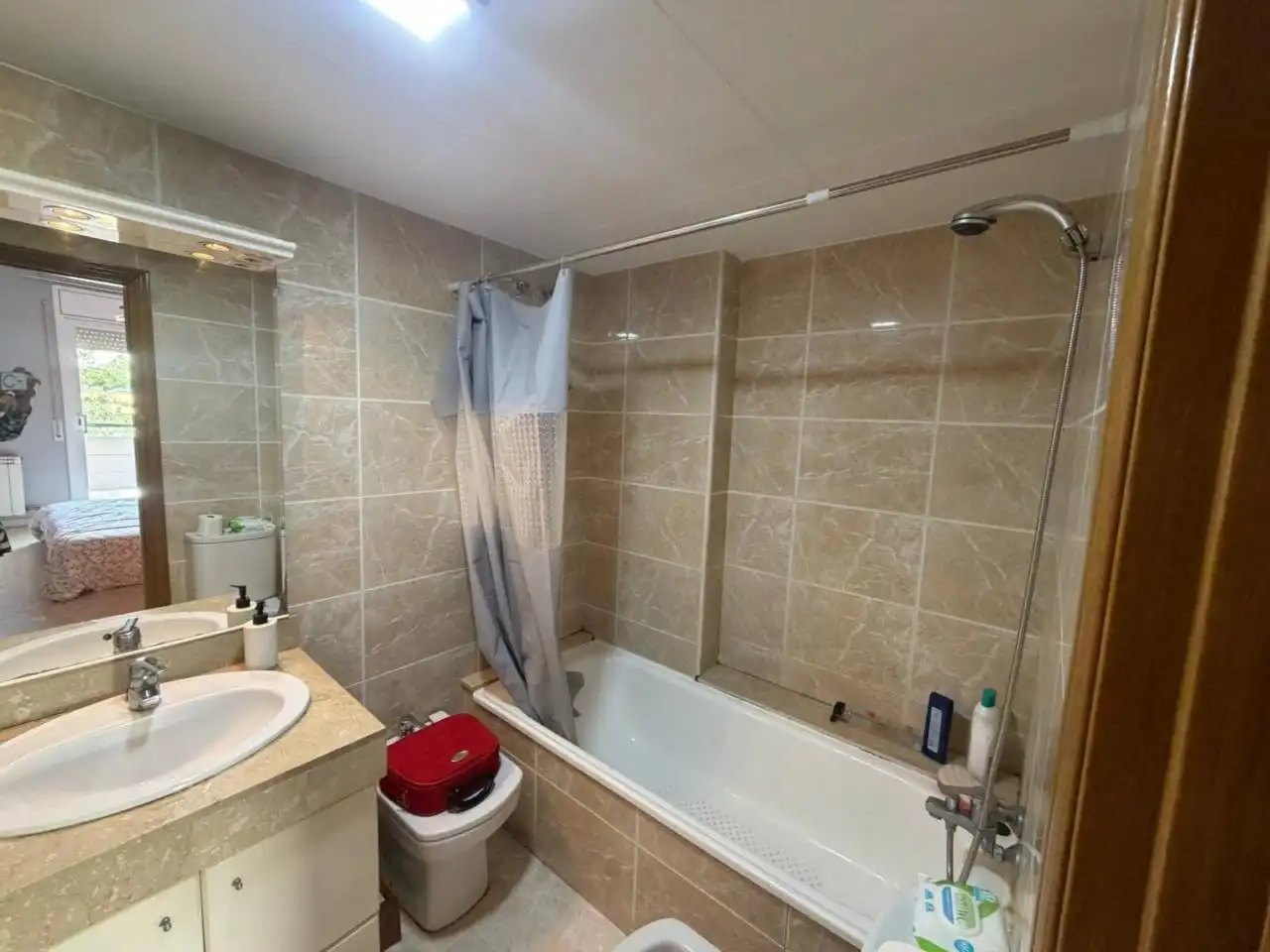 Bathroom of Flat for sale in Terrassa  with Air Conditioner, Heating and Balcony