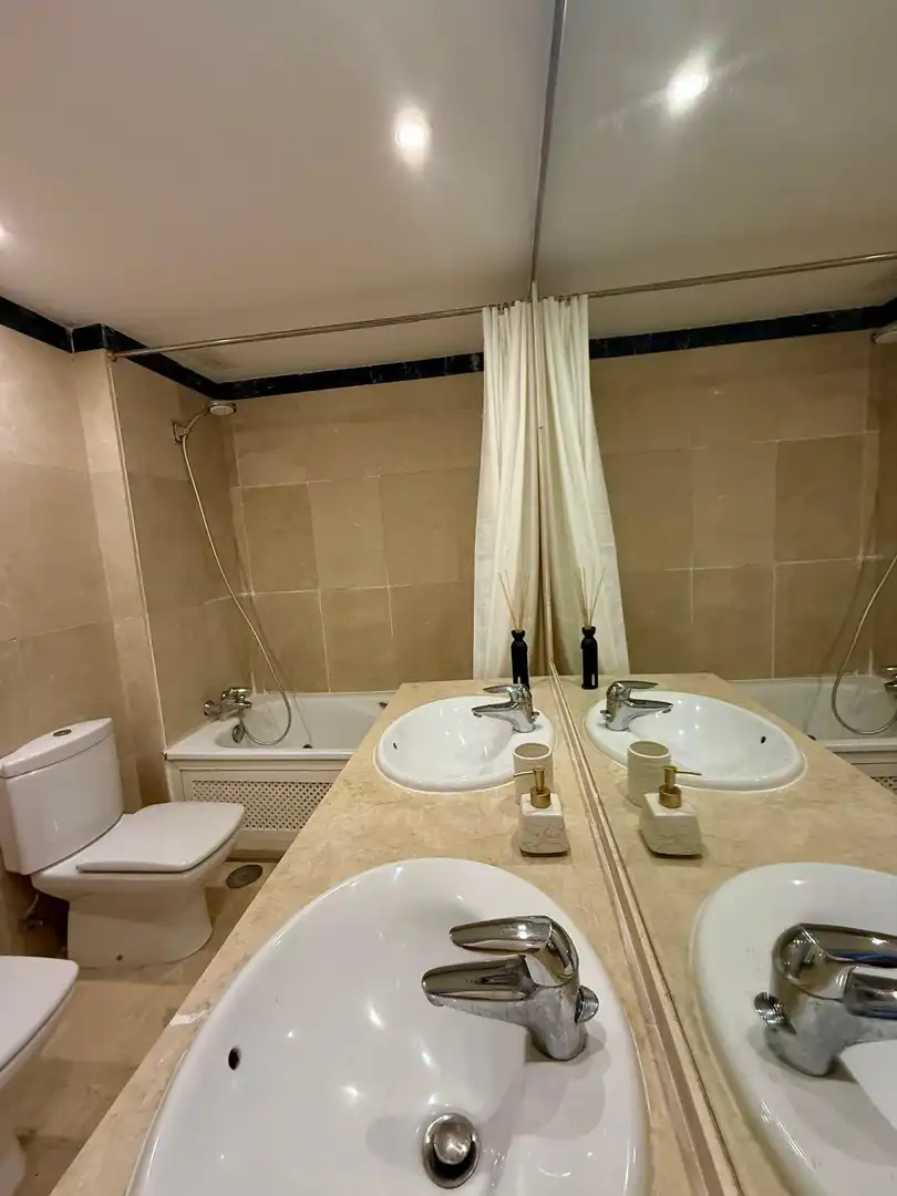 Erdgeschoss zur Miete in Puerto de Sotogrande - La Marina