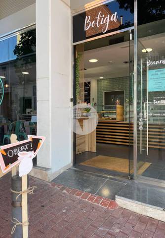 Local comercial en Alquiler en Barri del Centre