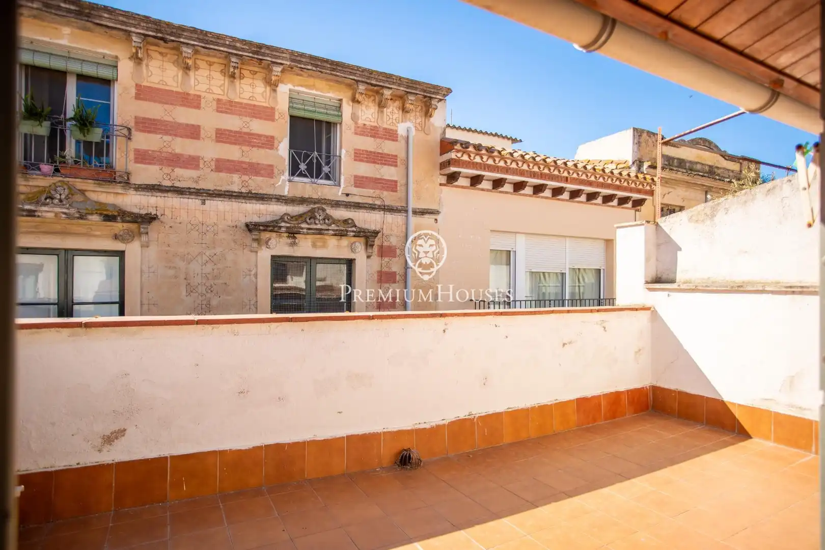 Terrasse von Einfamilien-Reihenhaus zum Verkauf in Canet de Mar mit Klimaanlage, Heizung und Terrasse