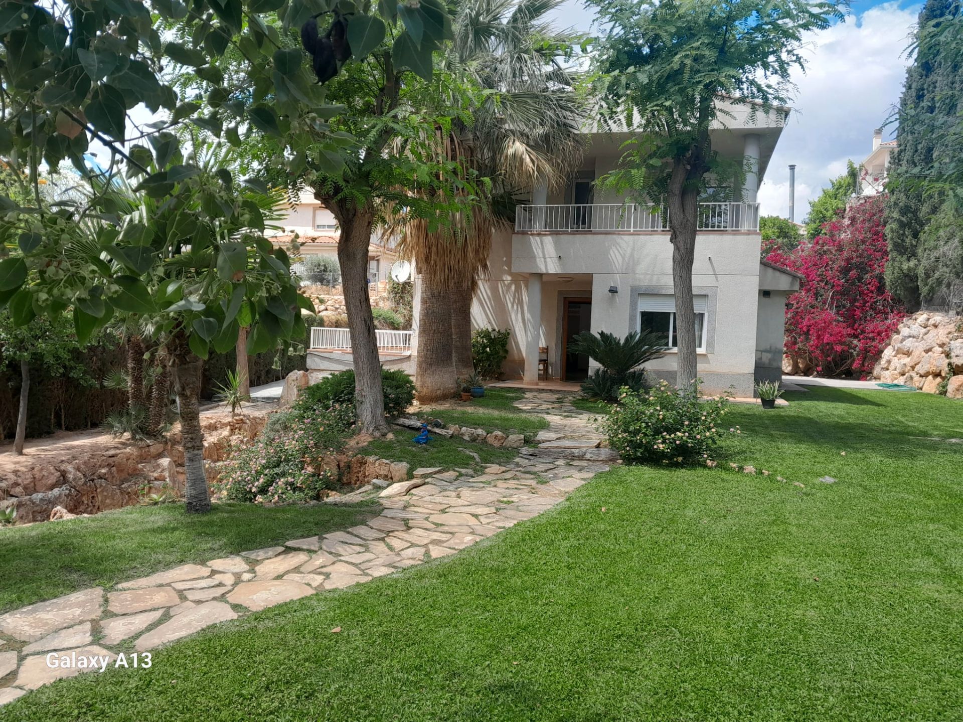 Jardí de Casa o xalet de lloguer en Benaguasil amb Aire condicionat, Terrassa i Moblat