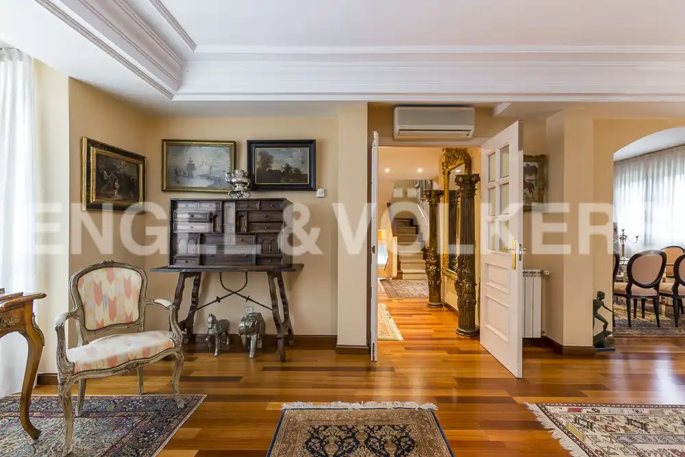 Houses for sale in Madrid  with Air Conditioner, Heating and Private garden