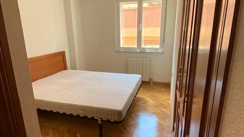 Photo 3 of Flat to rent in Calle Bruma, 32, Pizarrales, Salamanca