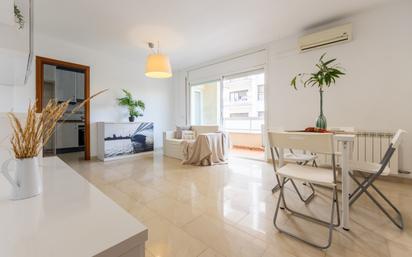 Living room of Flat for sale in Cambrils  with Air Conditioner and Balcony