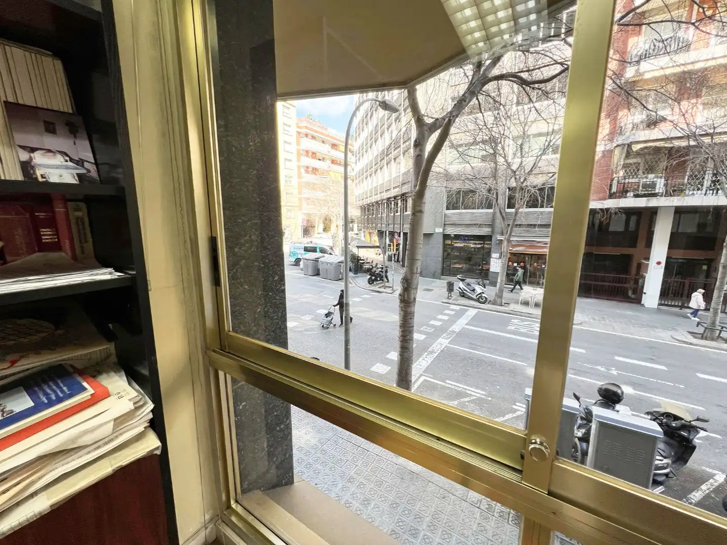 Vista exterior de Oficina en venta en Barcelona con Aire acondicionado, Amueblado y Internet