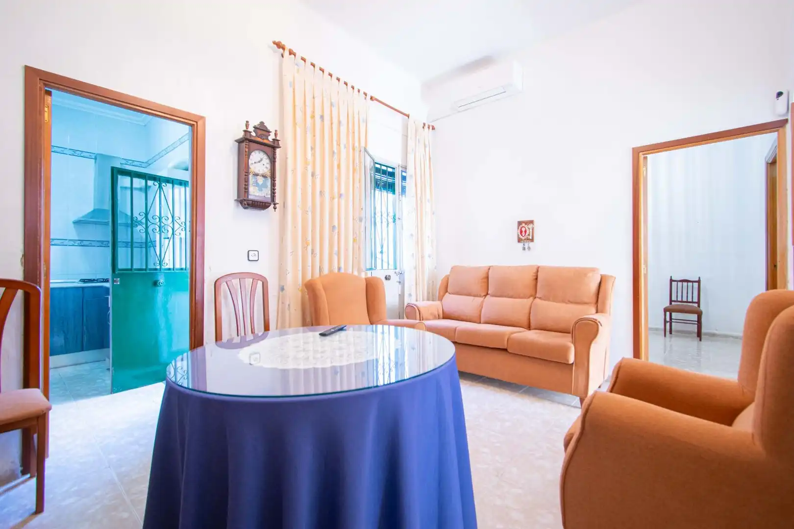 Sala de estar de Casa o chalet en venta en Sevilla con Aire acondicionado, Calefacción y Terraza