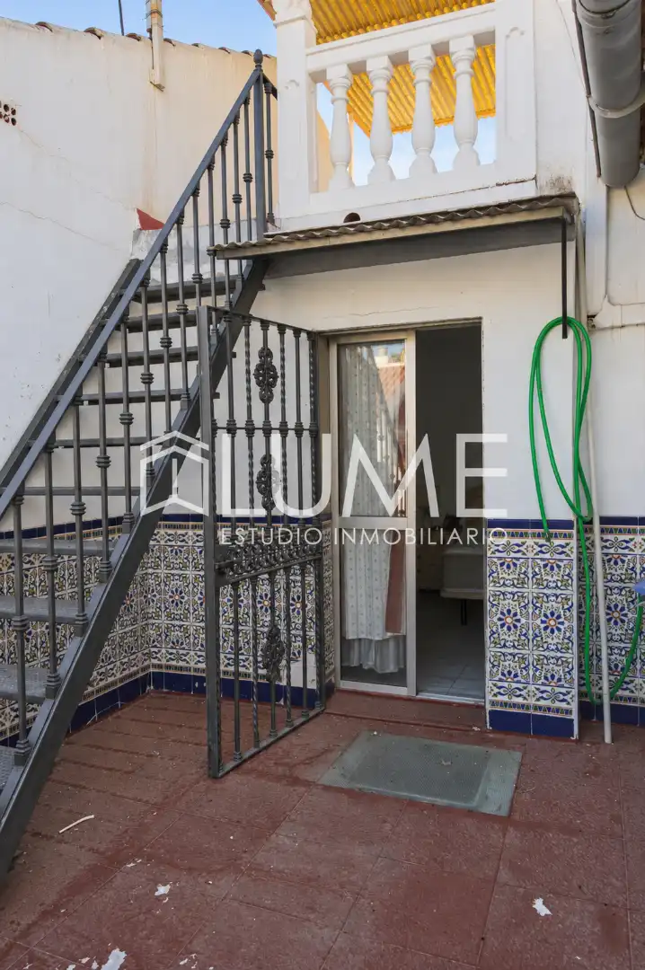 Reihenhaus mit Terrasse zum Verkauf in Calle Yakarta, imagen 21