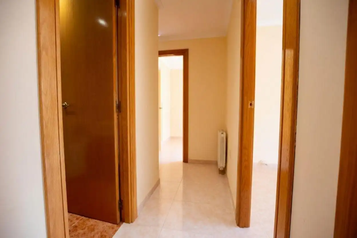 Pis de lloguer a Calle Santa Genoveva Torres, Sant Llorenç - Zona Alfahuir