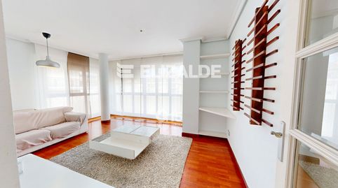 Foto 2 de Piso en venta en Plaza del Green, Lasarte-Oria, Gipuzkoa