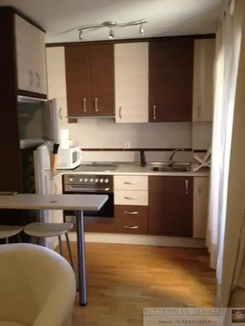 Apartamento de alquiler en Ensanche - Franciscanos