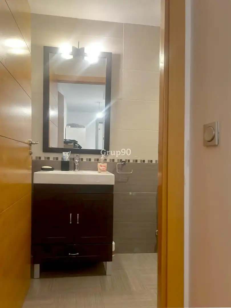 Baño de Piso en venta en Lleida con Calefacción y Parquet