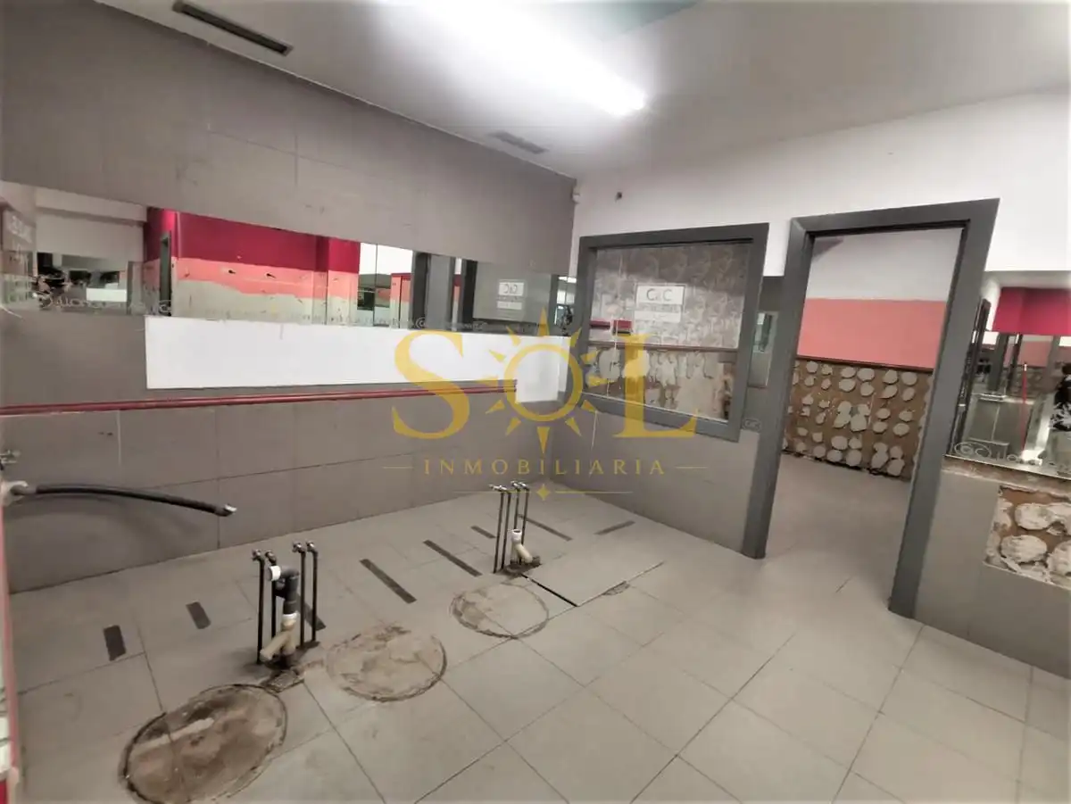 Local comercial en venda a Calle Alfonso V 11, imagen 12