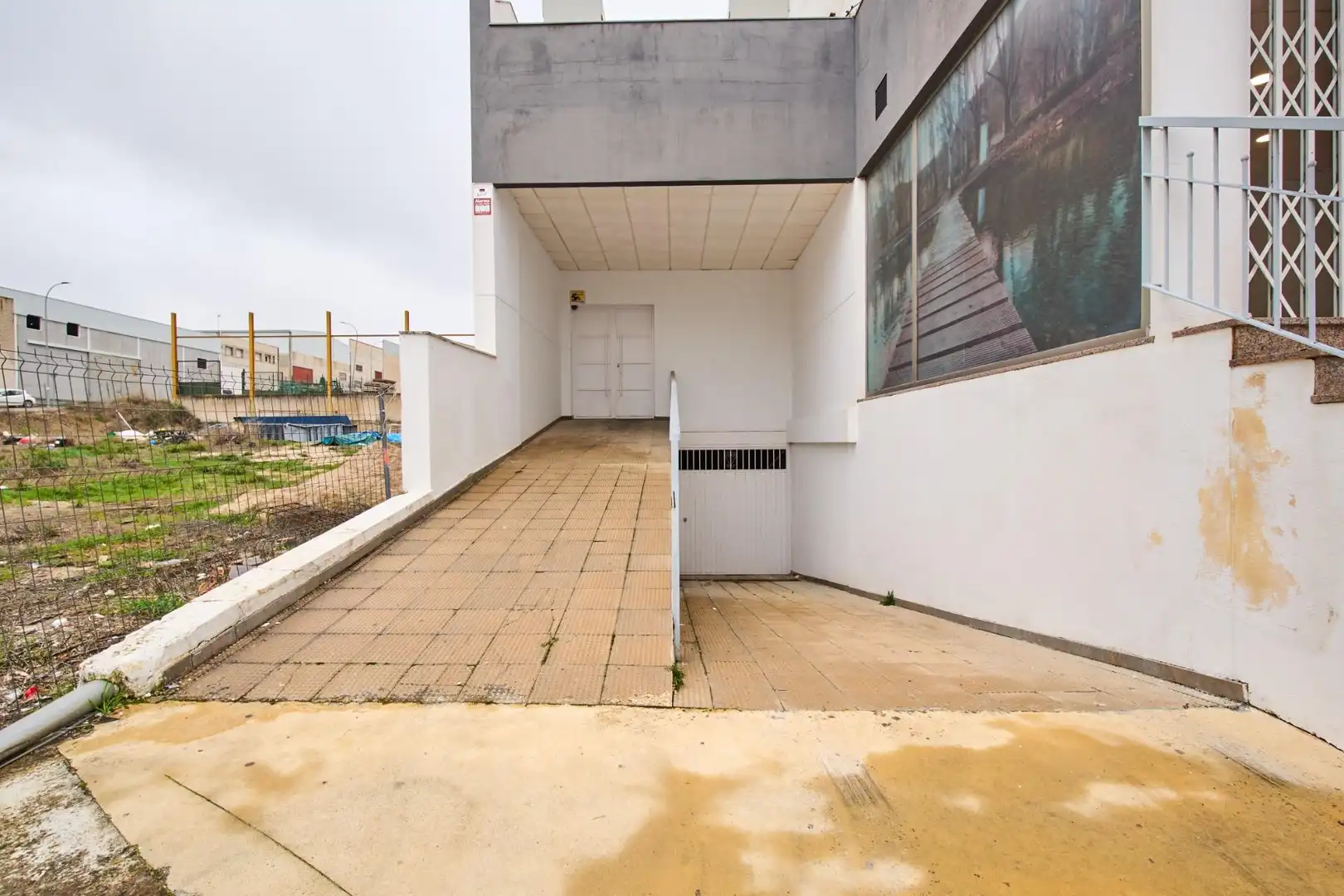 Exterior view of Commercial properties for sale in Castillo de Locubín
