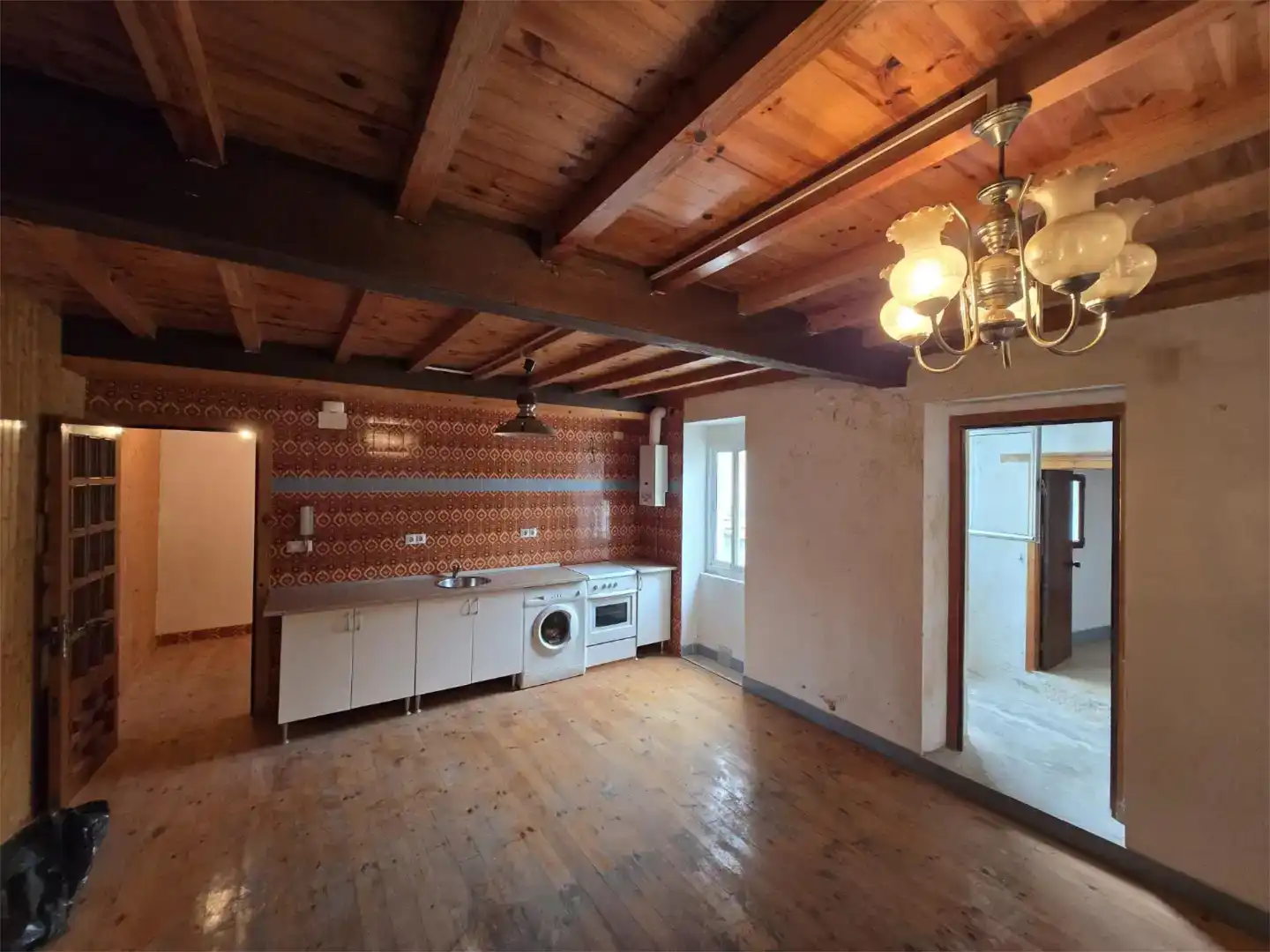 Cuina de Casa adosada en venda en Burela amb Jardí privat, Parquet i Traster