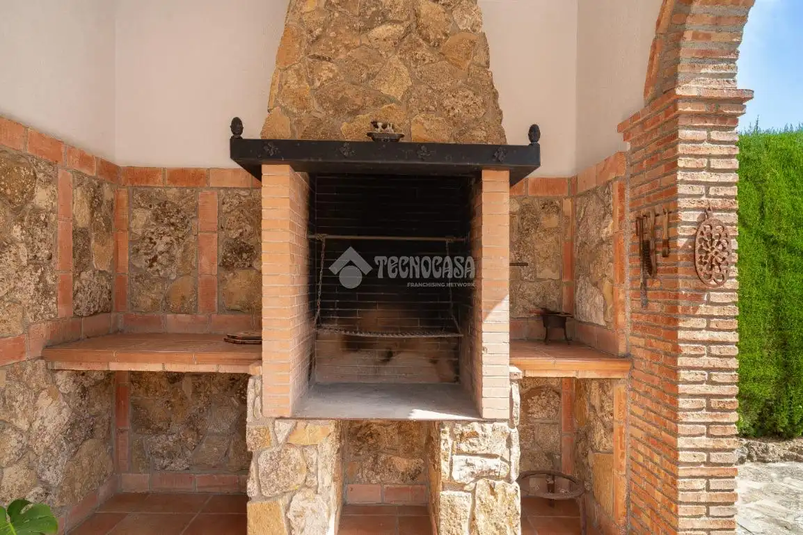 Finca rústica en venta en Torreperogil con Aire acondicionado y Calefacción