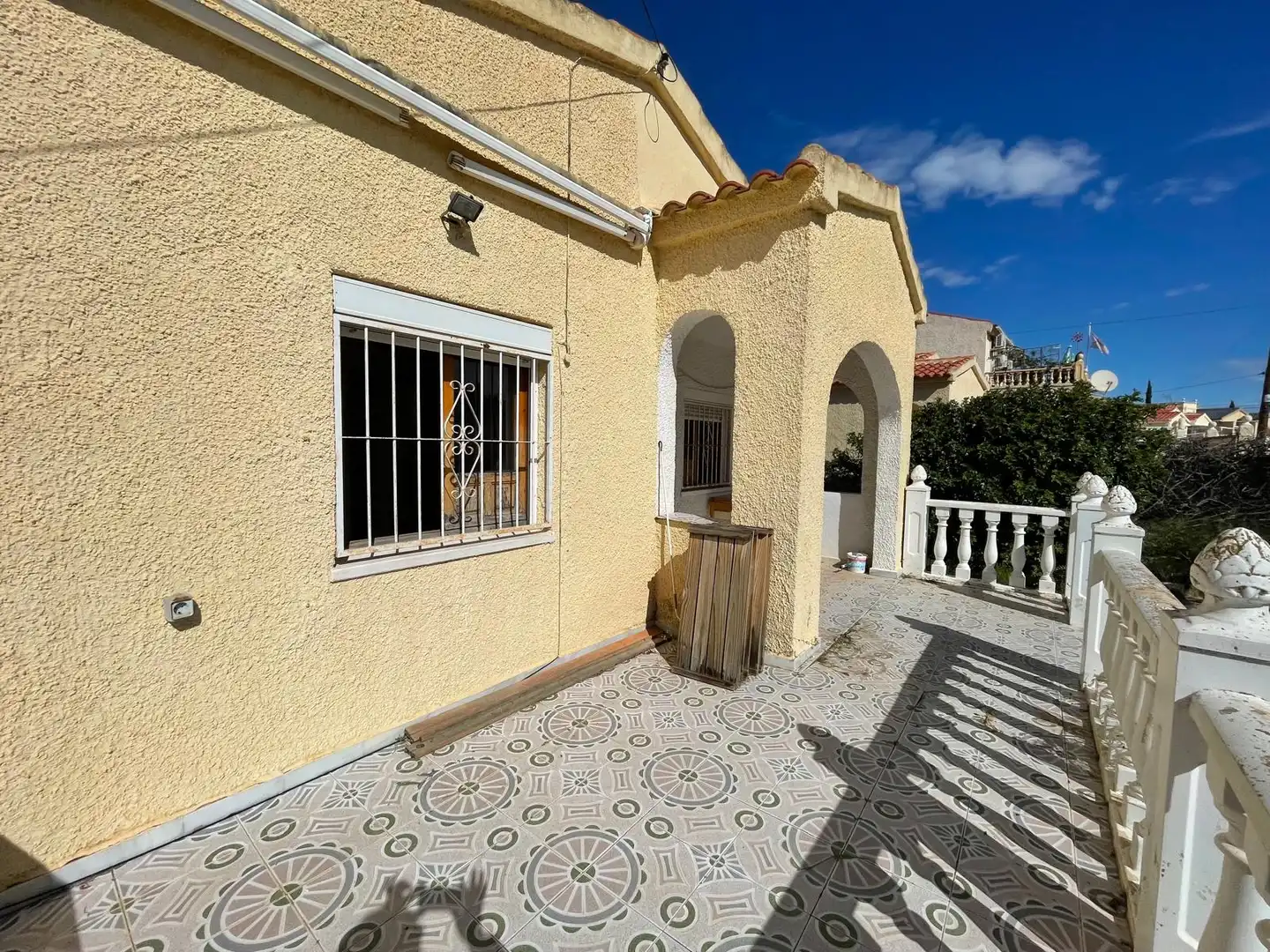 Vista exterior de Casa o chalet en venta en San Fulgencio con Jardín privado y Terraza