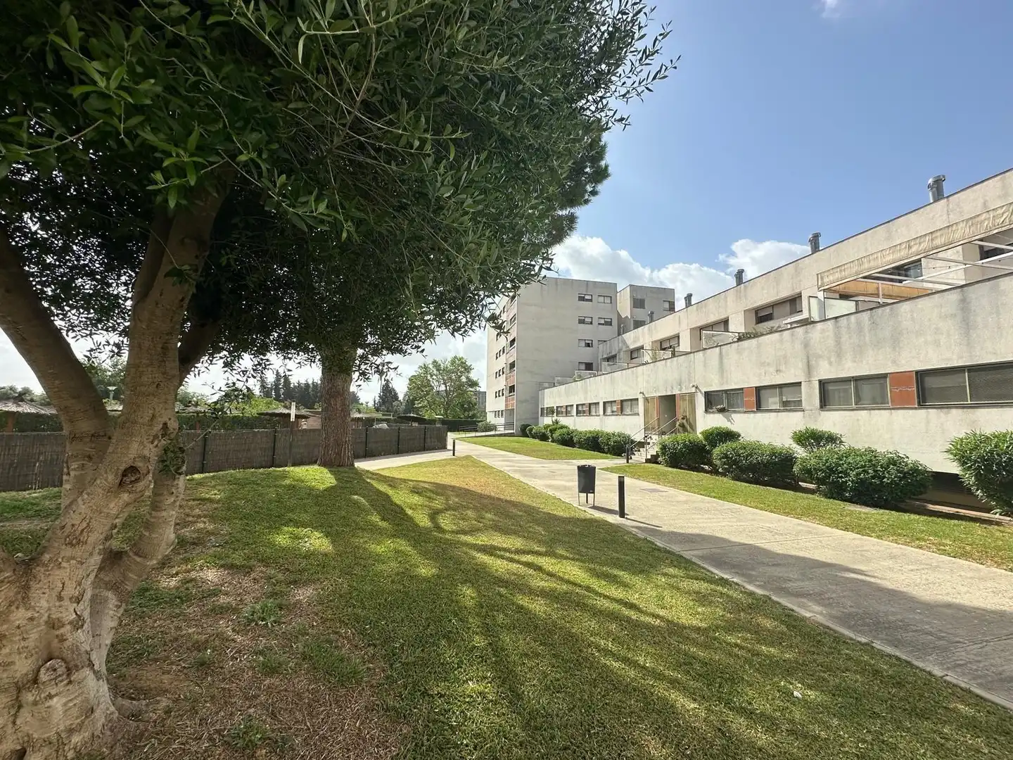 Vista exterior de Piso en venta en Jerez de la Frontera con Aire acondicionado, Jardín privado y Parquet