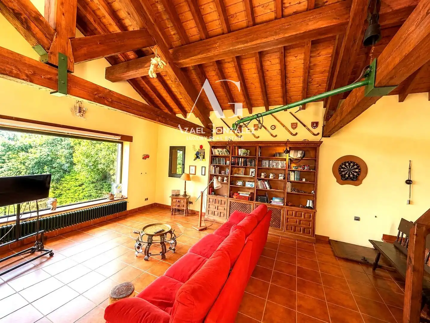 Sala d'estar de Casa o xalet en venda en Entrambasaguas amb Calefacció, Jardí privat i Traster
