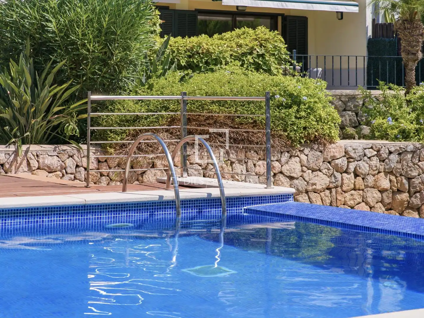Piscina de Àtic en venda en  Palma de Mallorca amb Aire condicionat, Calefacció i Jardí privat