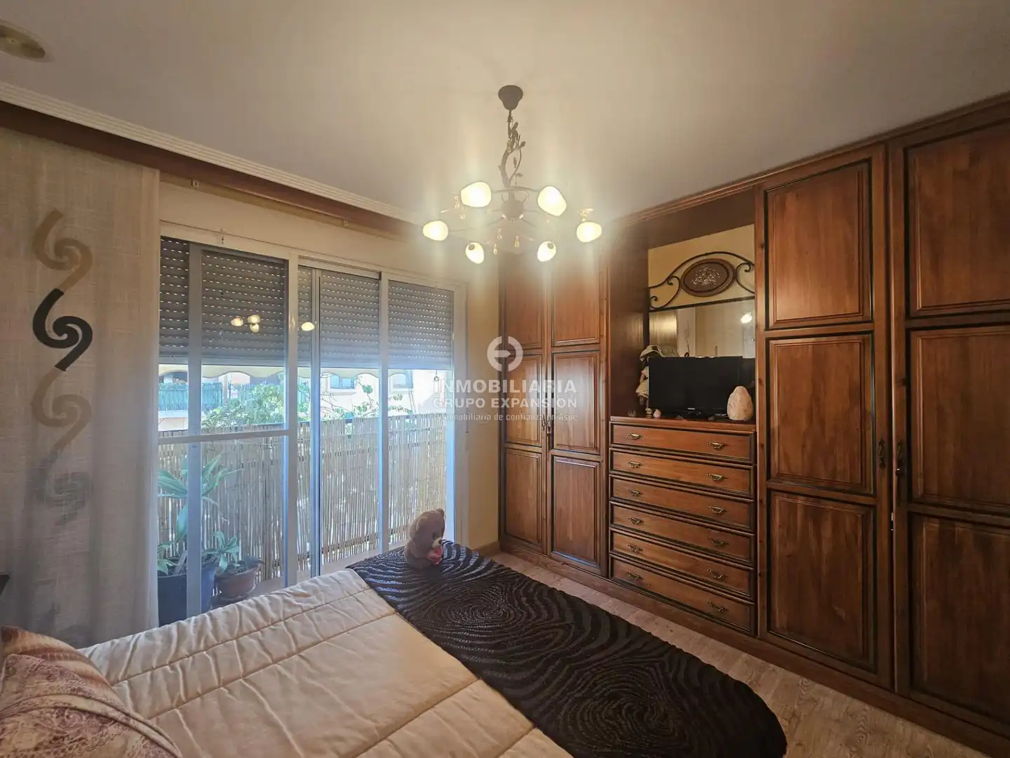 Schlafzimmer von Wohnung zum Verkauf in Aspe mit Klimaanlage, Heizung und Privatgarten